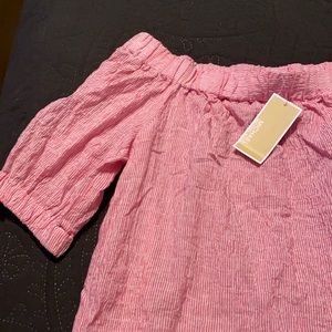 NWT Off the shoulder seersucker top